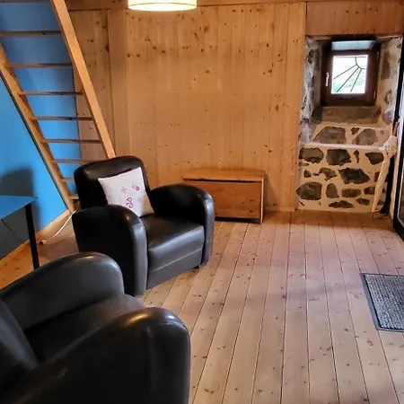 Belle Maison Typique Du Mezenc *